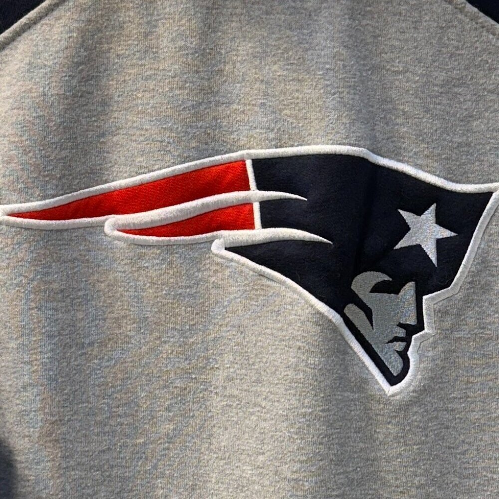 New England Patriots Throwback Lined Full Zip Hoodie Sweatshirt NFL Size Medium - Picture 5 of 8